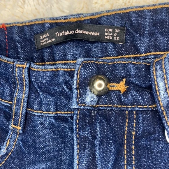 ZARA NWT embroidered jeans raw hem size 0 - Picture 3 of 14